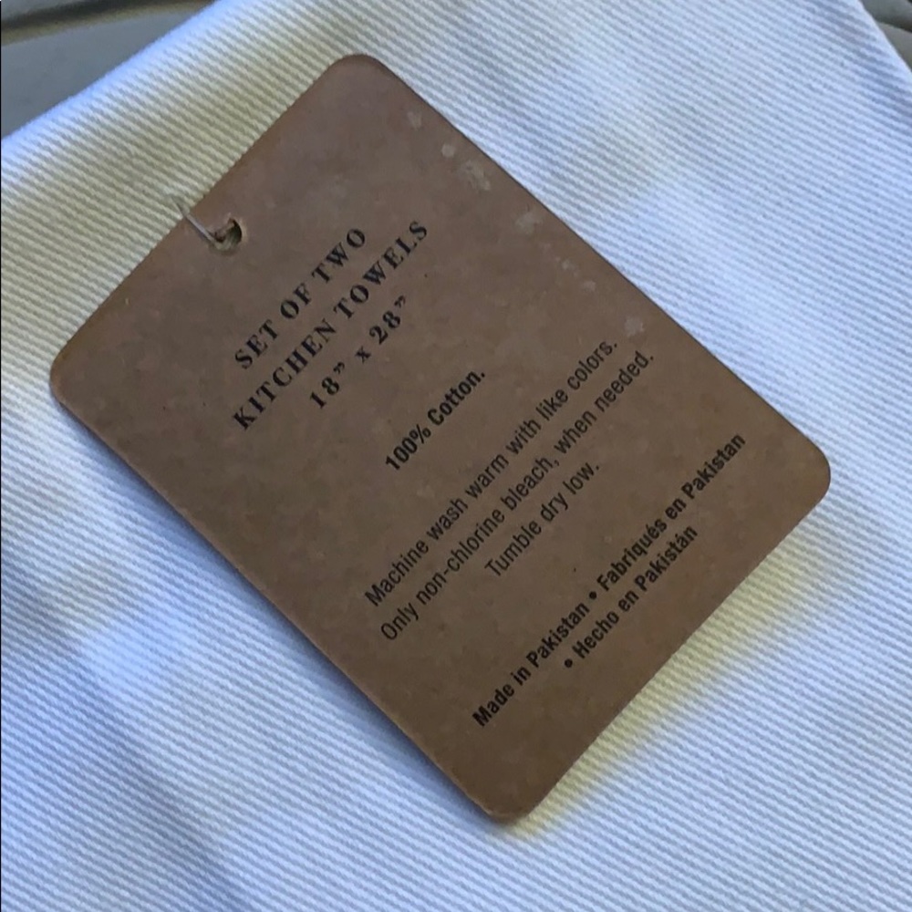 Set of 2 Rae Dunn Kitchen Towels - HP!π - Picture 5 of 5